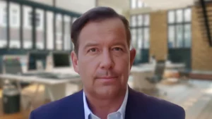 Bannon’s WarRoom amplifies Steve Cortes’s call to federalize commercial driver’s licenses